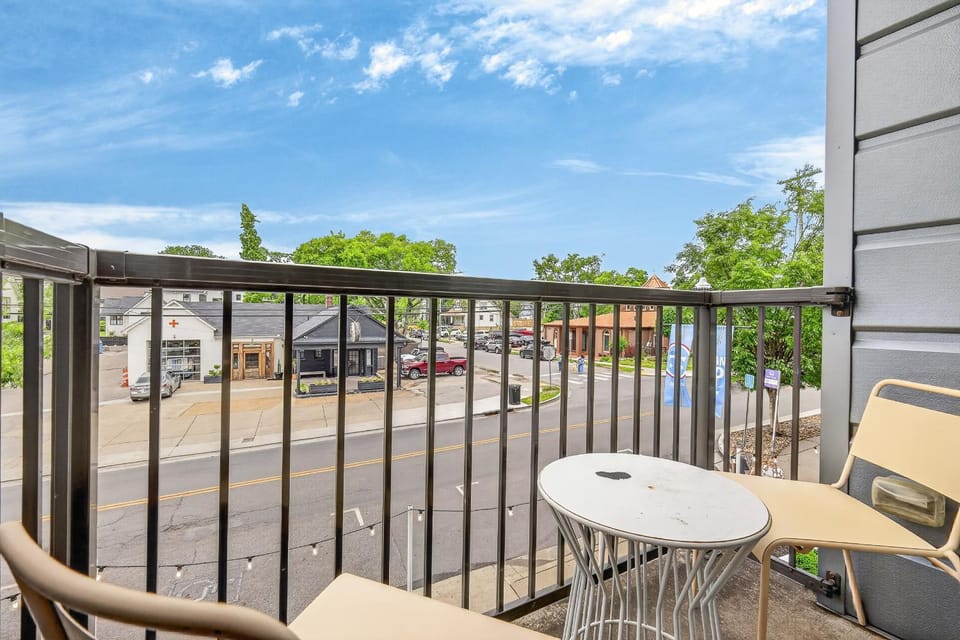 Heart of 12 South, Near Downtown, Park FREE - #2 Apartment hotel in Nashville
