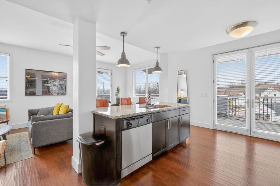 Heart of 12 South, Near downtown, Park FREE - #3 Apartment hotel in Nashville
