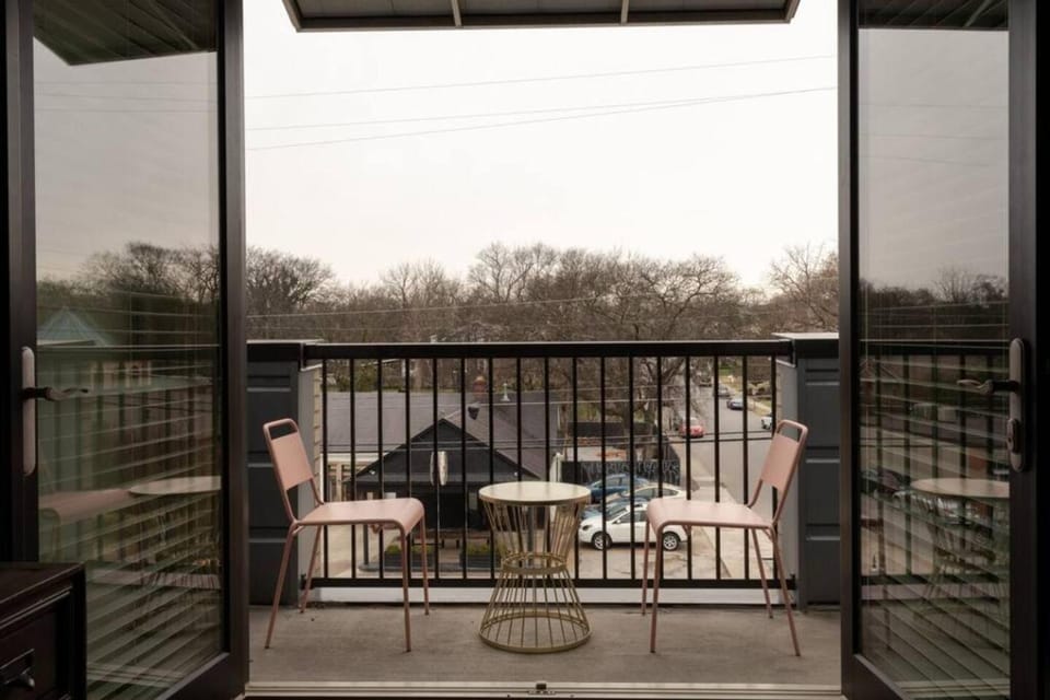 Heart of 12 South, Near Downtown, Park FREE - #5 Apartment hotel in Nashville
