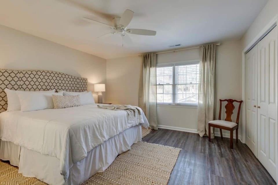 A Luxury Townhouse - Music RowDowntown Nashville House in Nashville