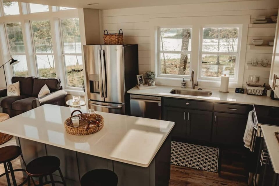Teacher's Lounge - Lakeside at Waters Edge House in Tennessee