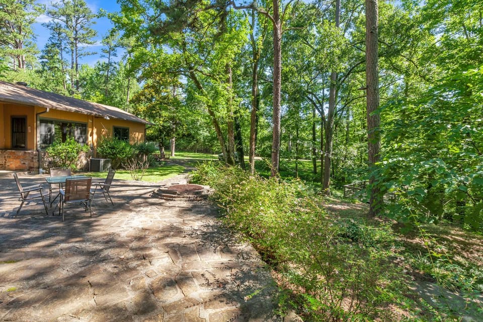 Property building, Patio, Seating area