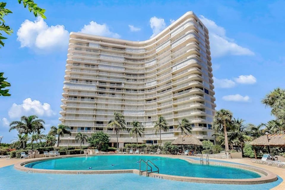 The Breezy Perch House in Marco Island