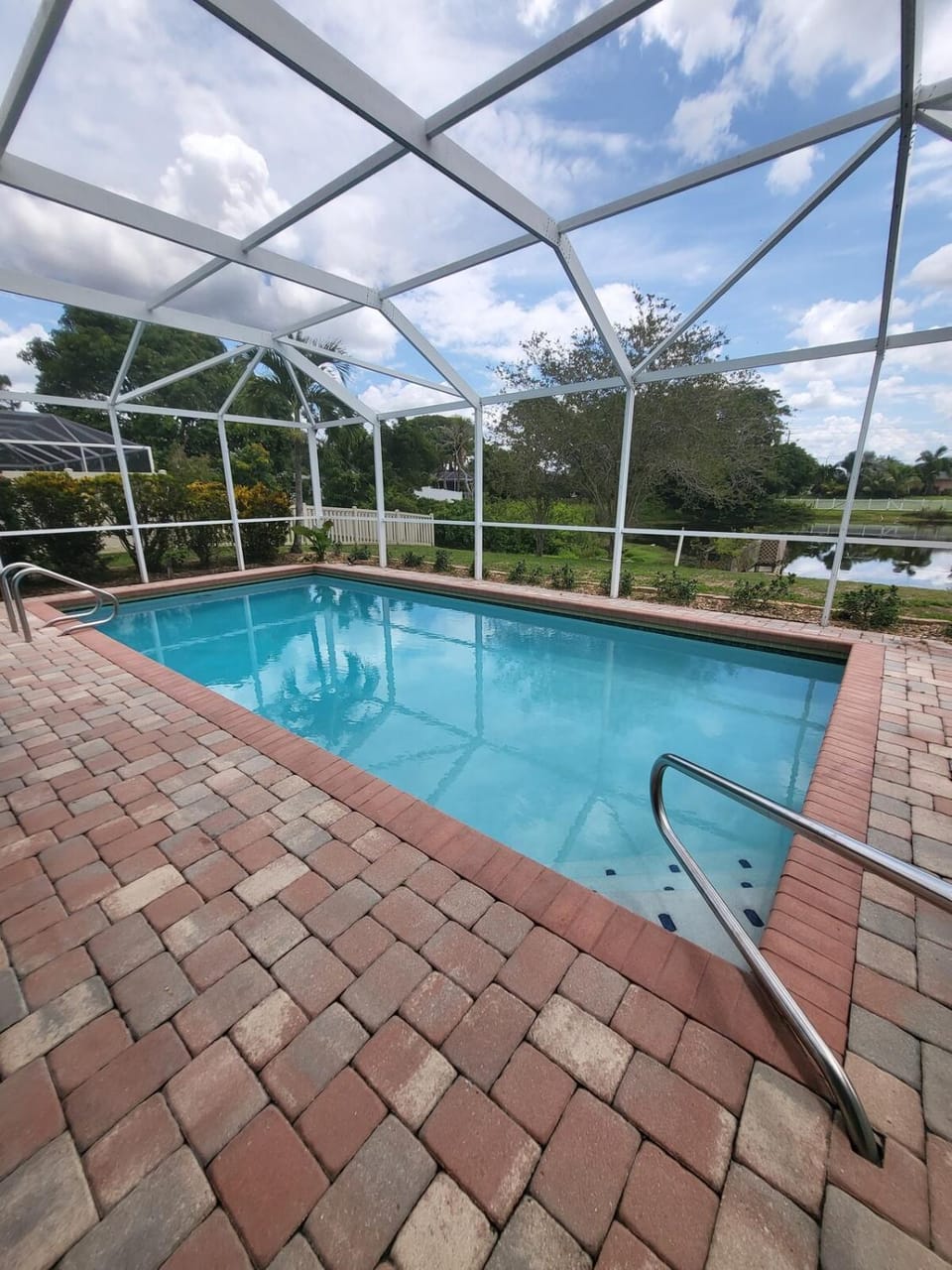 Pool view, Swimming pool