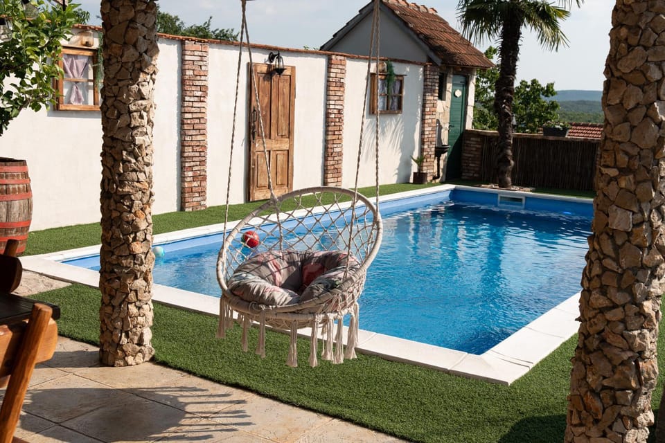 Property building, sunbed