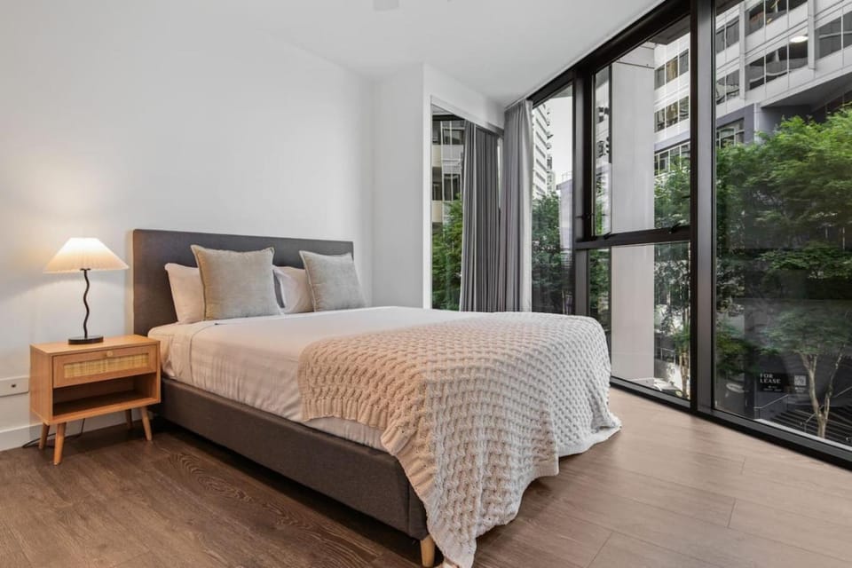 3BR Apt Urban Stay deal for Families and Groups Apartment in Brisbane City
