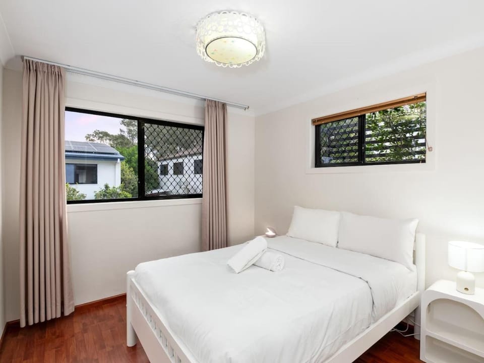 Modern 3BR Townhouse in Calamvale Near Parks and Shops House in Brisbane