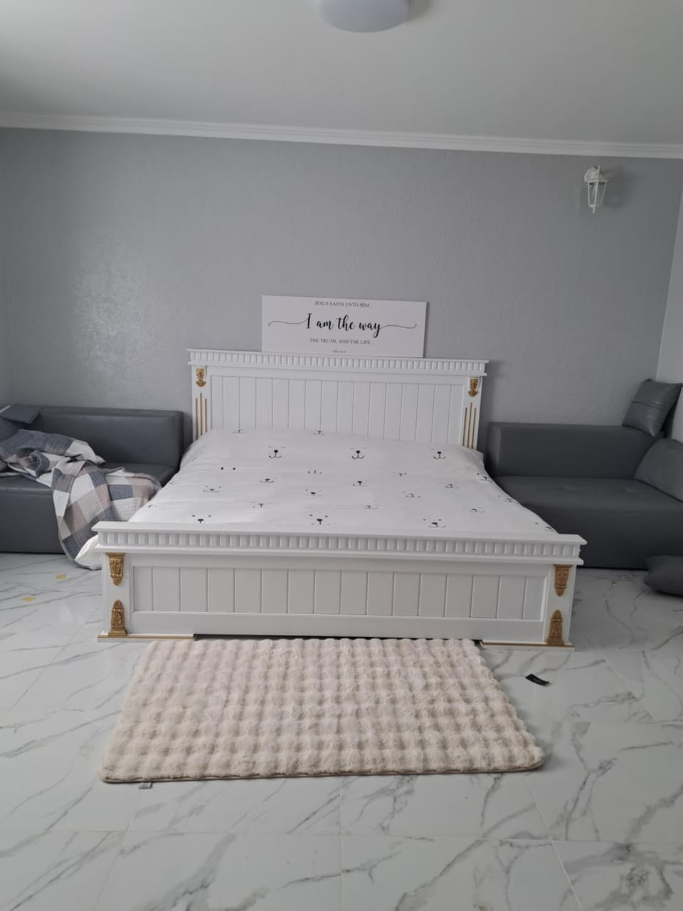 Photo of the whole room