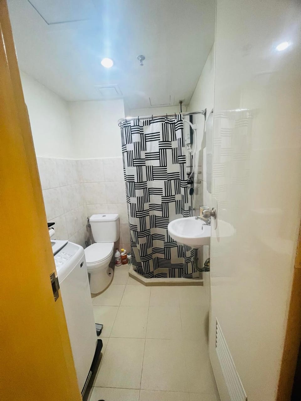 Cozy space near Airport Apartment in Island Garden City of Samal