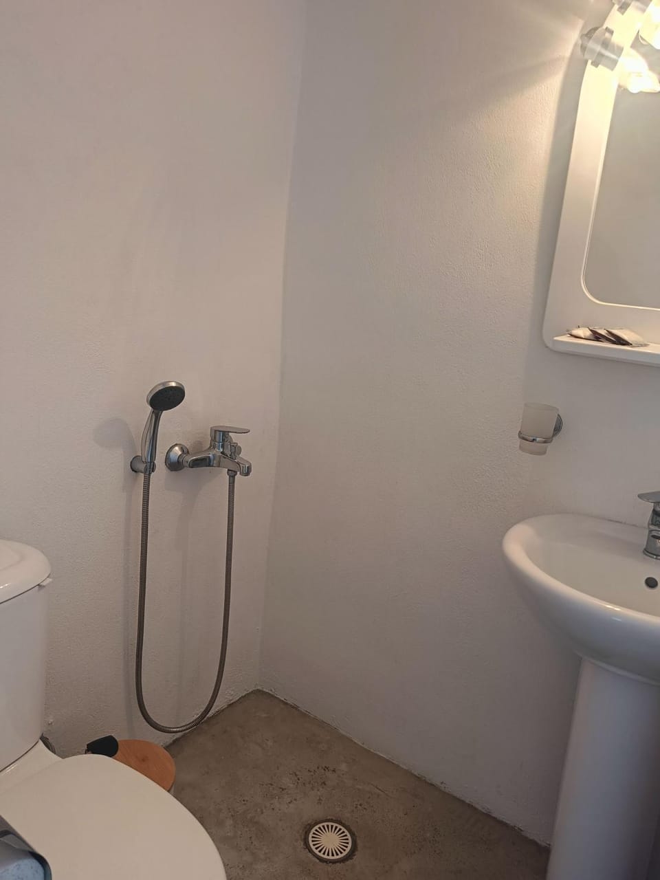 Thea Apartment hotel in Milos
