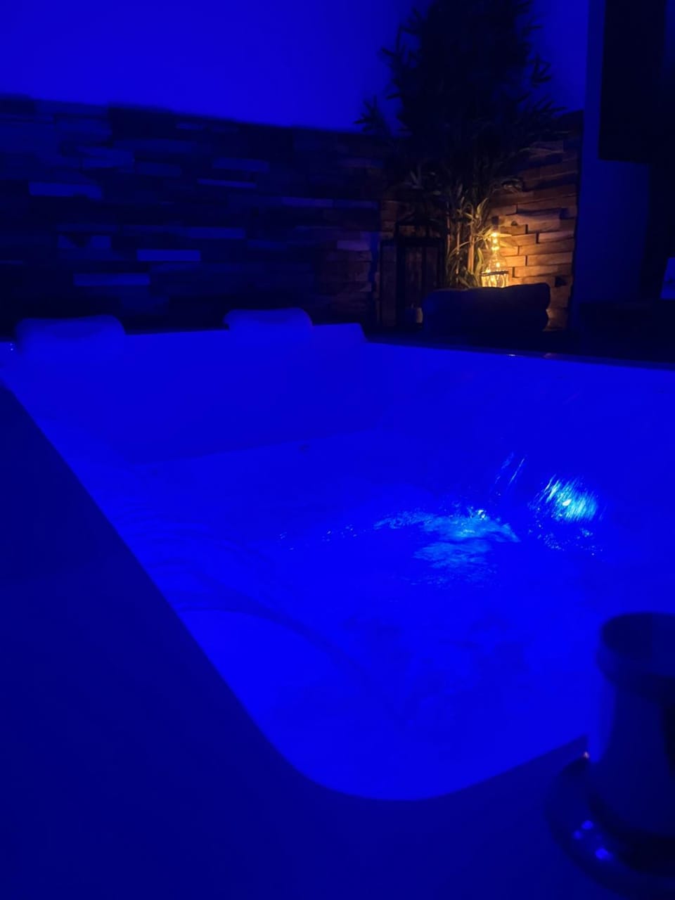 Nuit Magique en Love Room avec Jacuzzi Privé Apartment in Centre-Val de Loire