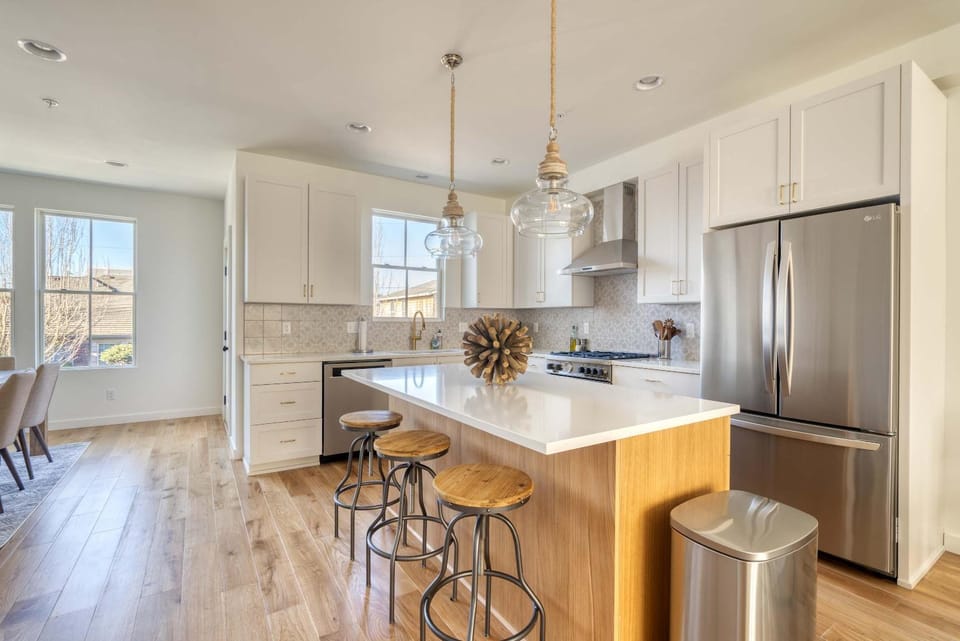 Bright 2BR - North Tabor - Work & Recharge House in Portland