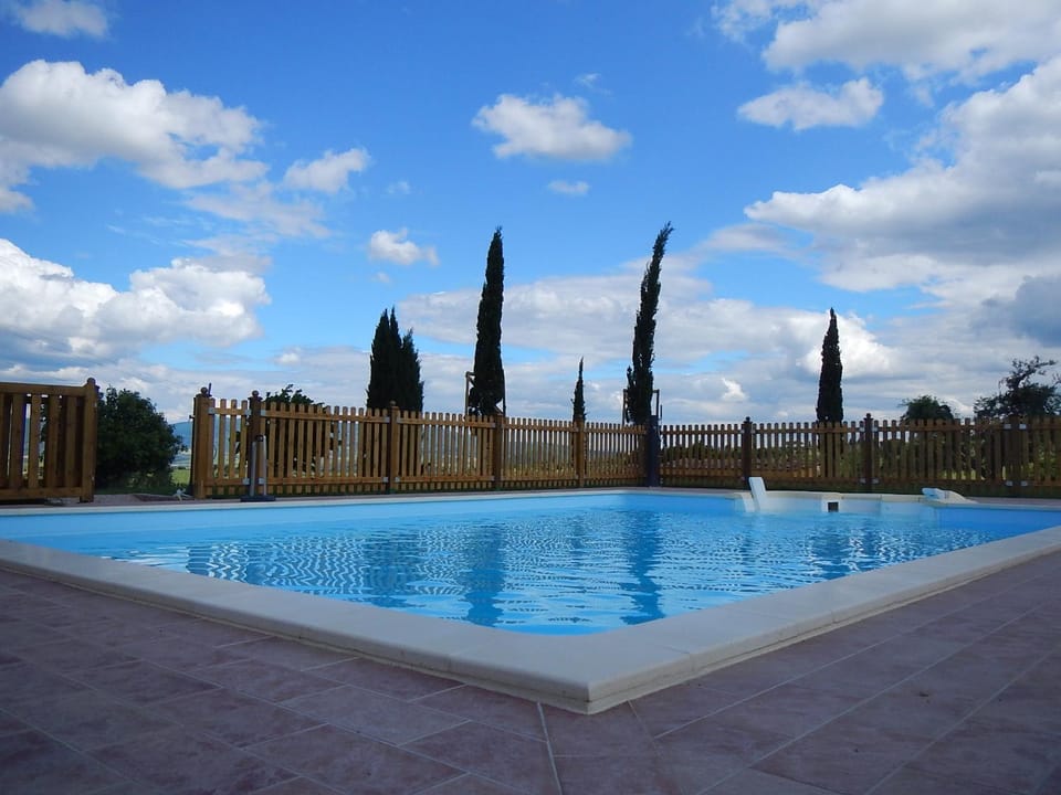 Swimming pool, Swimming pool