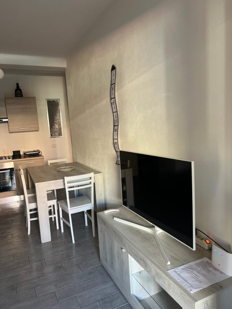 TV and multimedia, Kitchen or kitchenette, Dining area