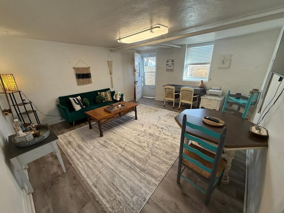 1 bedroom 1 bath Boho Basement Apartment in Laramie