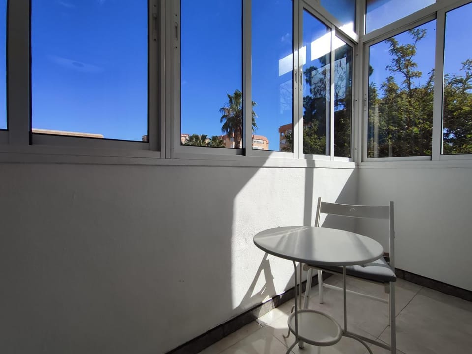 Clef ZE 2 bed apt in Málaga 190 m to the sandy beach Apartment in Malaga