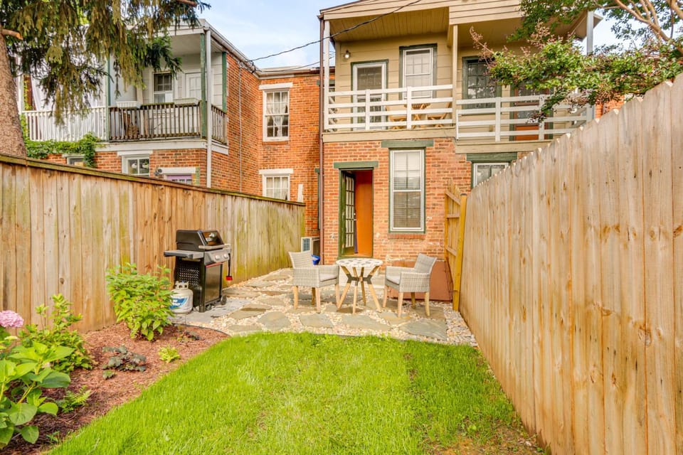 Dtwn at Your Door: Historic Frederick Gem w/ Yard! House in Frederick