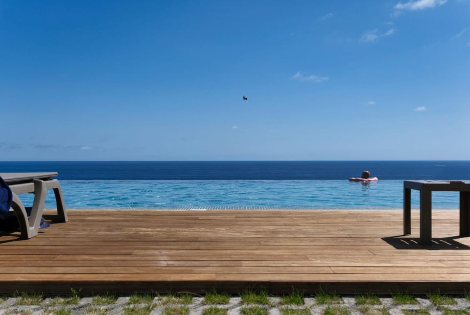 Pool view, Swimming pool, sunbed