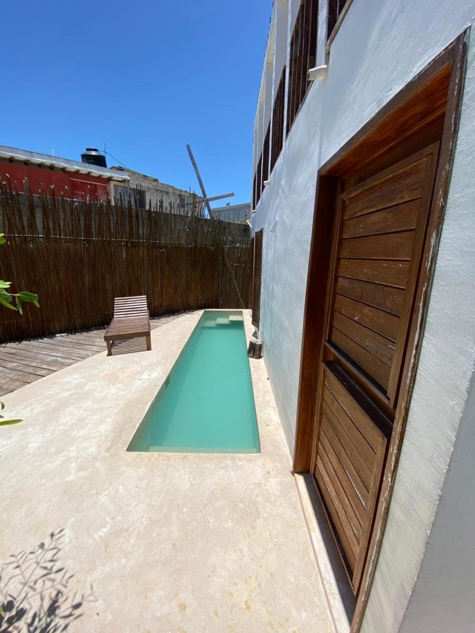 Swimming pool, Swimming pool