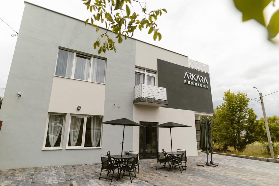 Pensiunea Arkara Bed and Breakfast in Romania