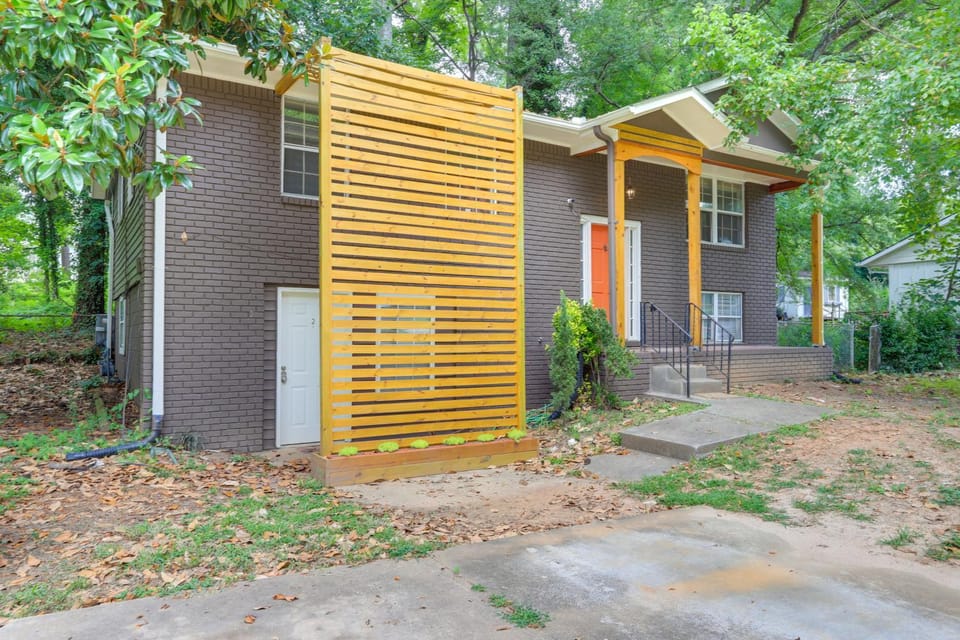 Easy Highway Access: Low-Key Norcross Studio! Apartment in Georgia