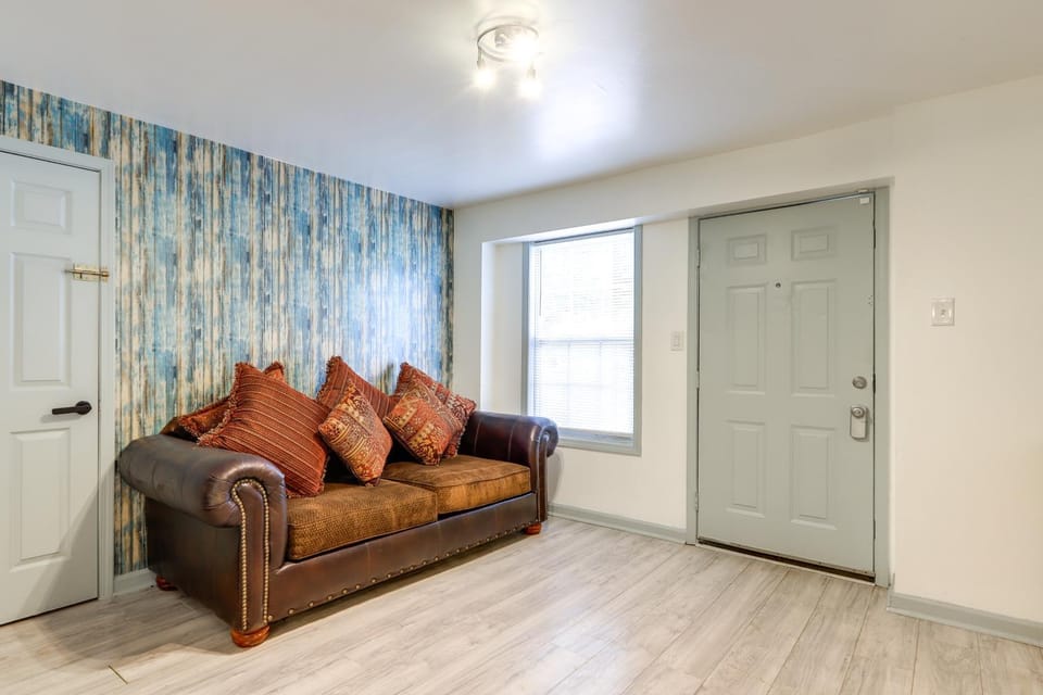 Easy Highway Access: Low-Key Norcross Studio! Apartment in Georgia
