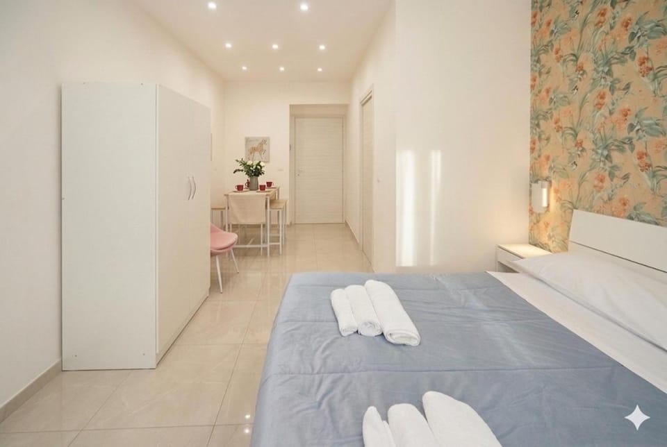 Bed, Photo of the whole room, Bedroom, towels, wardrobe