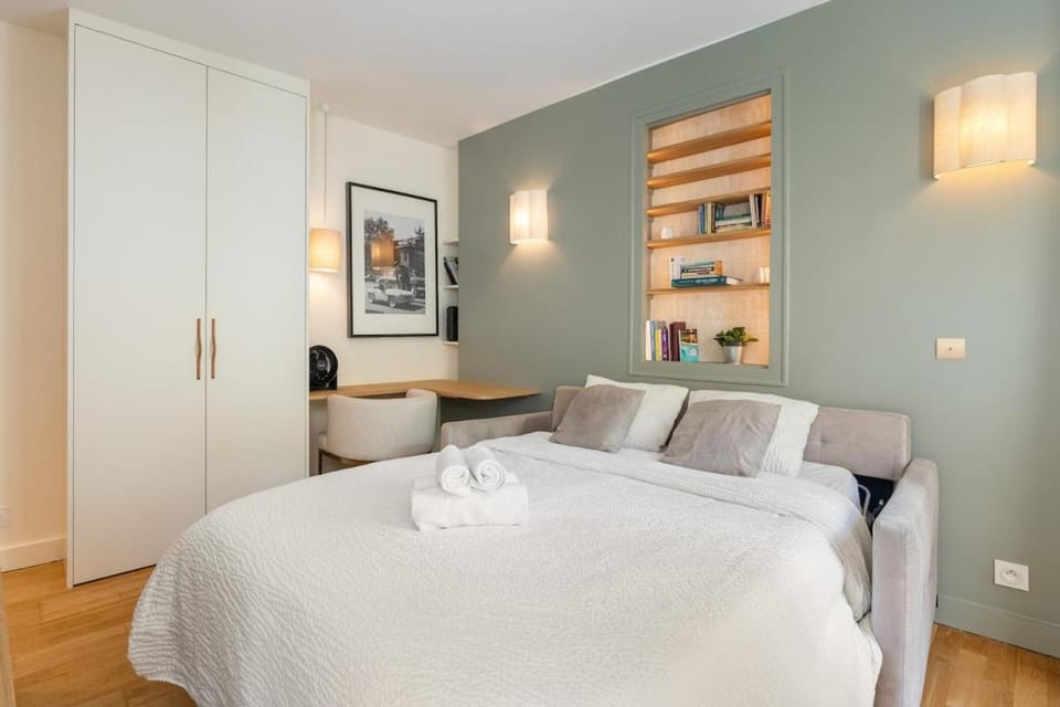 Studio rénové au coeur du 5ème arrondissement Apartment in Paris