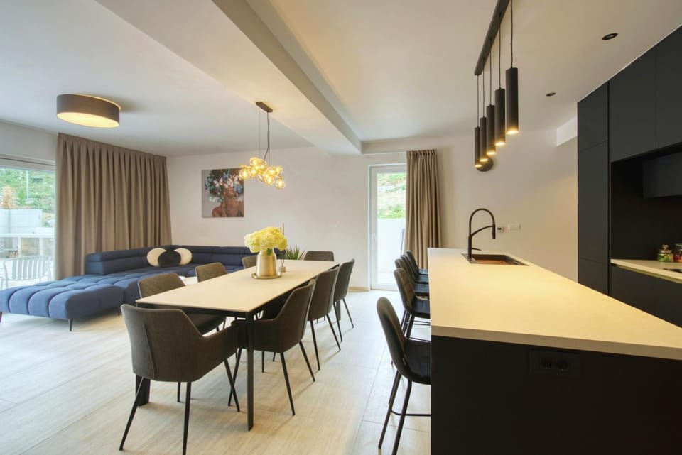 Kitchen or kitchenette, Living room, Dining area