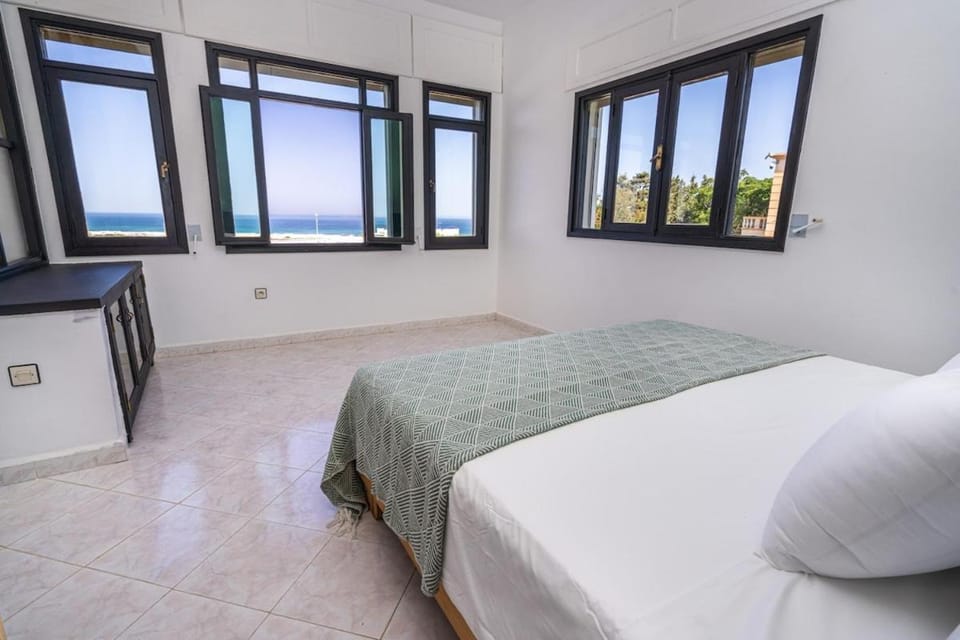 Beach View Villa with Pool-Game Room-Pool table Villa in Tangier