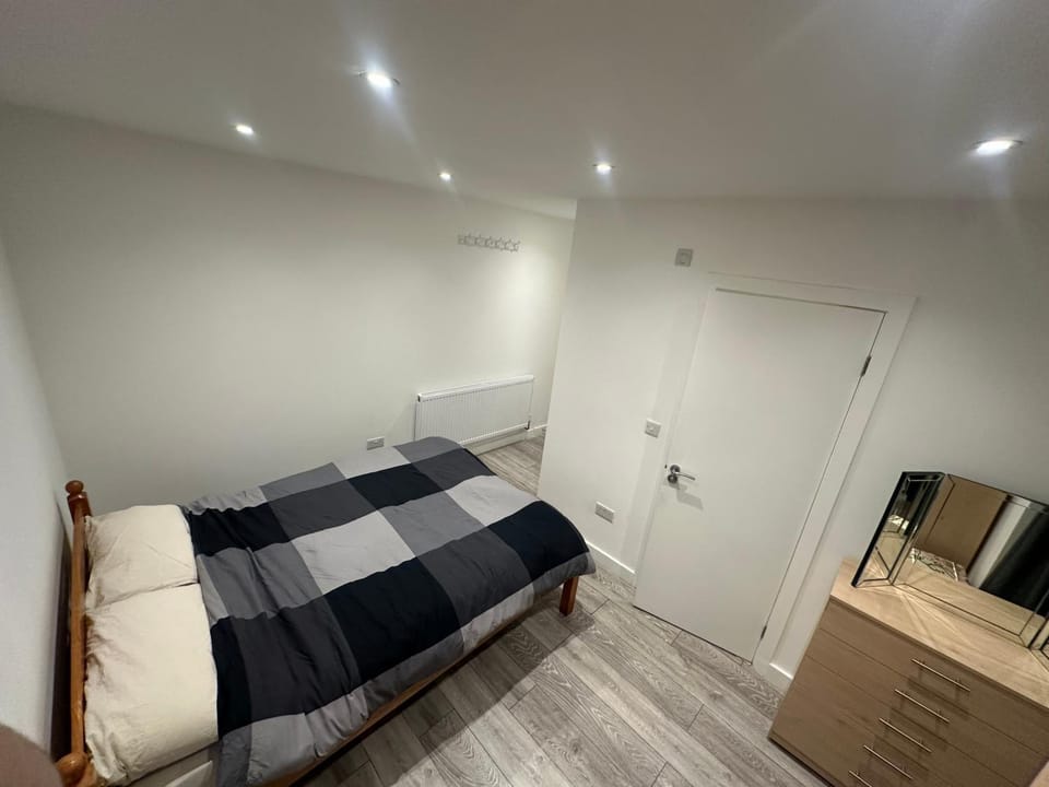 room with great access to central London Vacation rental in City of Westminster