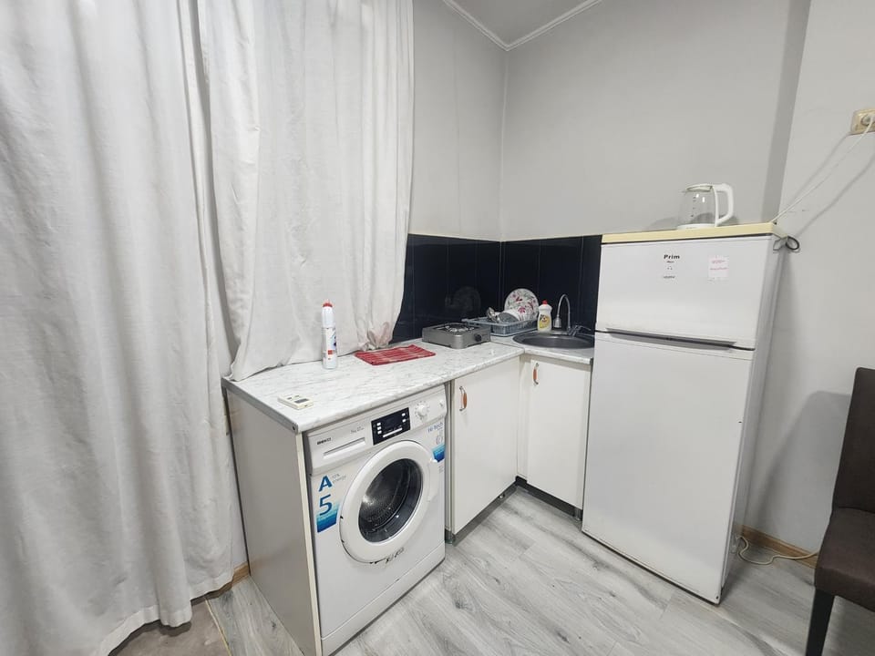 Cozy Apartments on Vaja Pshavela Bed and Breakfast in Batumi