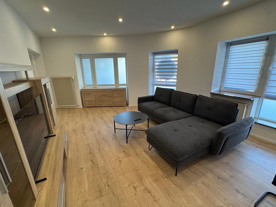 Kernsanierte Monteurwohnung für 5 Personen Apartment in Saarlouis