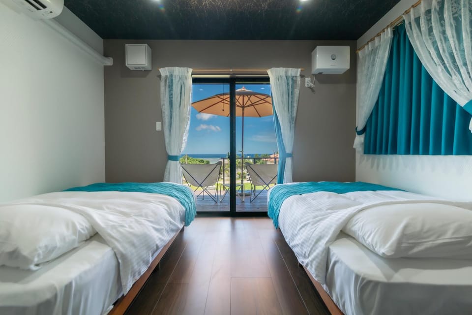 Bed, View (from property/room), Photo of the whole room, Bedroom