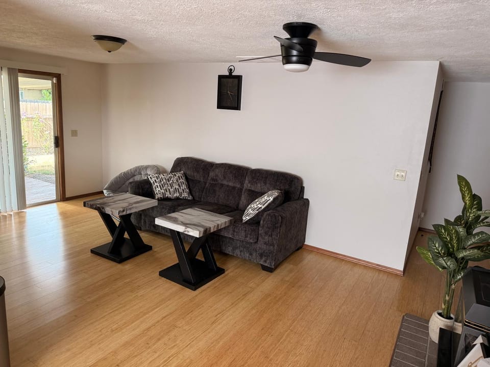 Serene home House in Troutdale