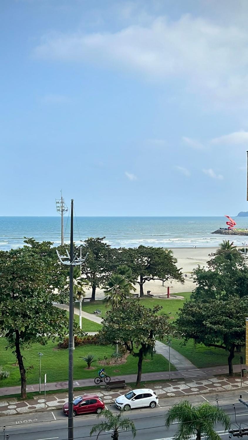 Vista Mar a 90mts da areia e Garagem e Wifi Apartment in Santos