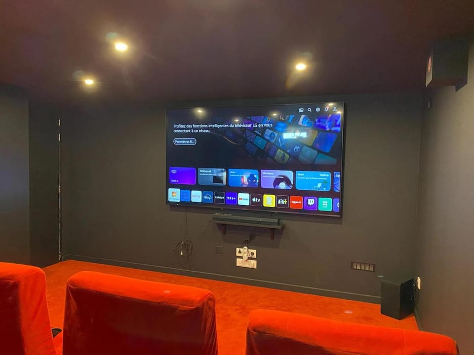 TV and multimedia, Evening entertainment