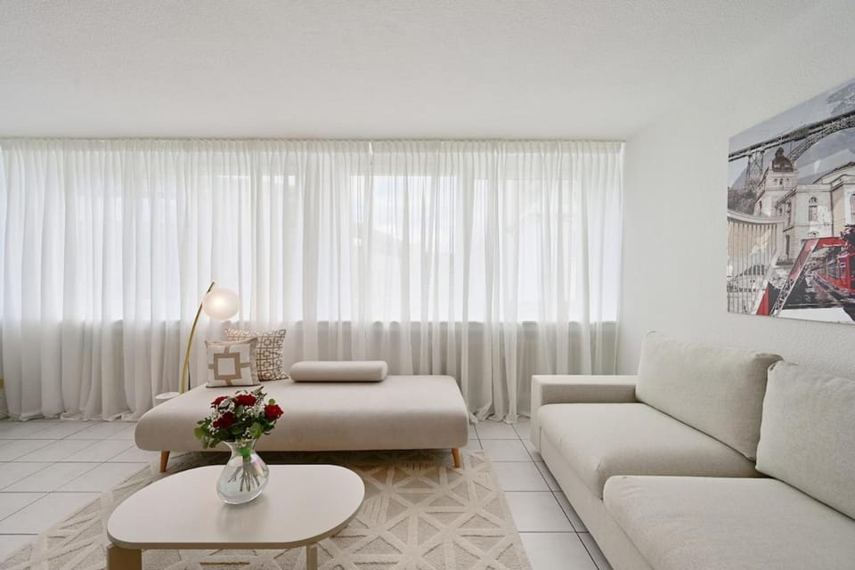 Lovely Spacious 3 Room Apt in City Center Sleeps 6 Apartment in Wuppertal
