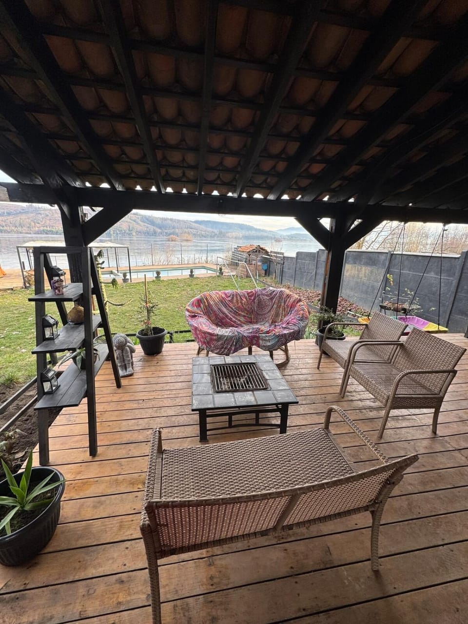 Casa Ankatu, exclusiva casa a orilla de río con tinaja y piscina privada, ideal familias House in Bio Bio, Chile