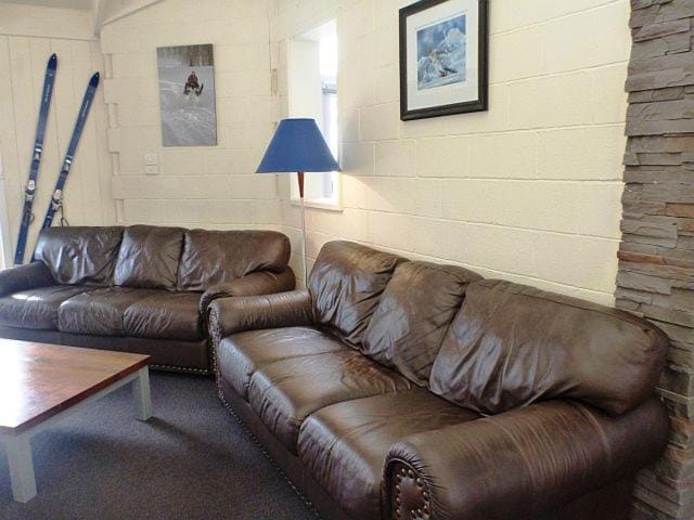 Sun Valley Apartment 7 Apartment in Falls Creek