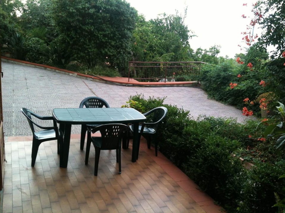 Villa Sea Garden Apartment Beach Apartment in Cefalu
