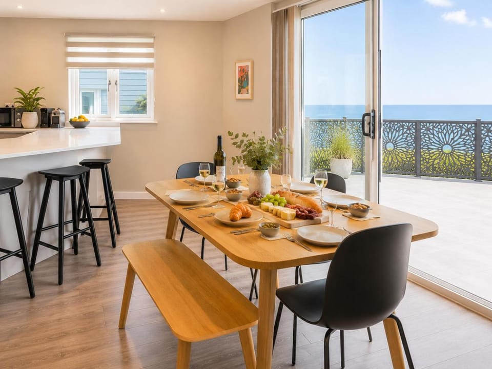 Dog-Friendly 3-Bed Apartment, Ocean Views, Large Terrace - Westward Ho! Apartment in Westward Ho
