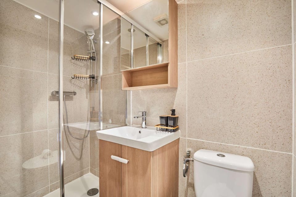 Shower, Bathroom