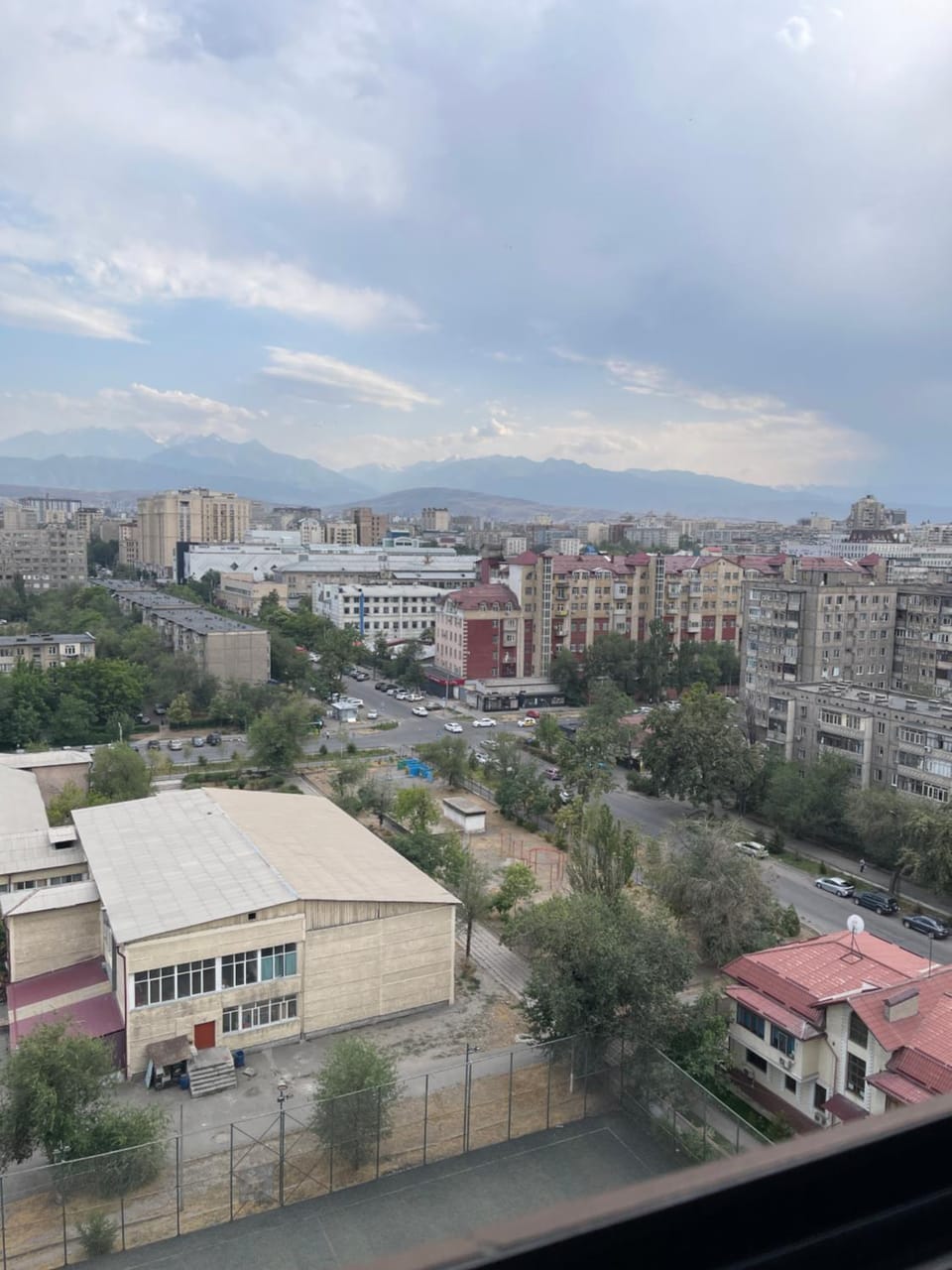Day, Neighbourhood, City view, Street view, Location