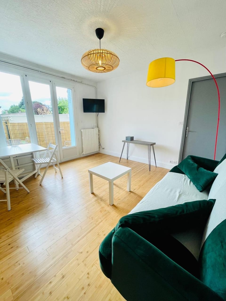 T2 cosy jardin et lit king size dans Toulouse Apartment in Toulouse