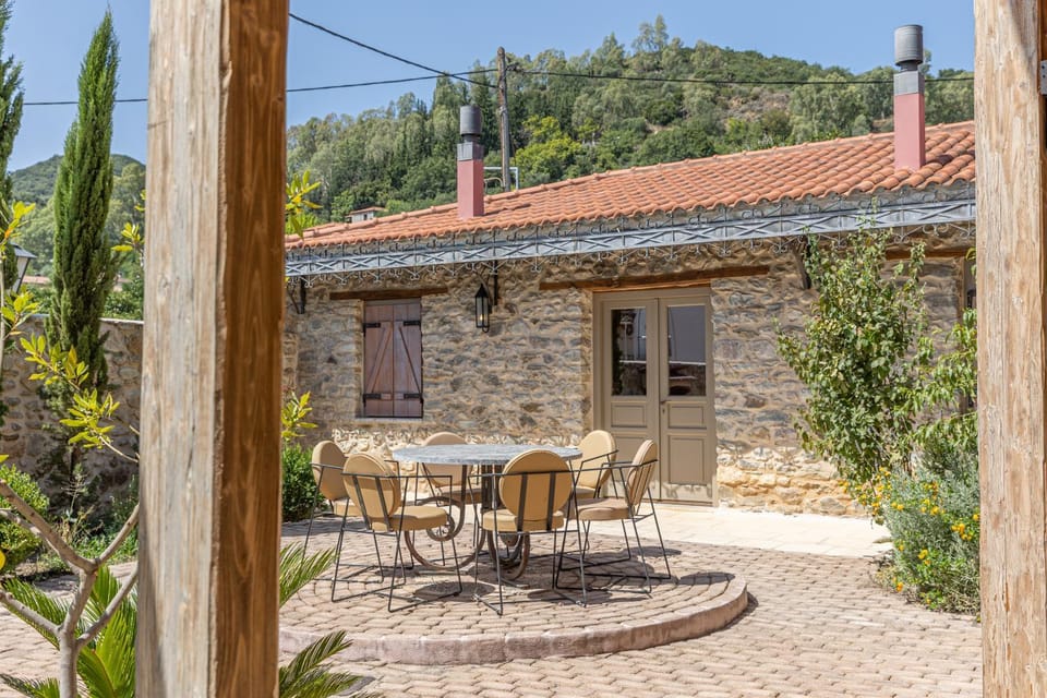 Ξενώνας Πελασγός Bed and Breakfast in Peloponnese Region