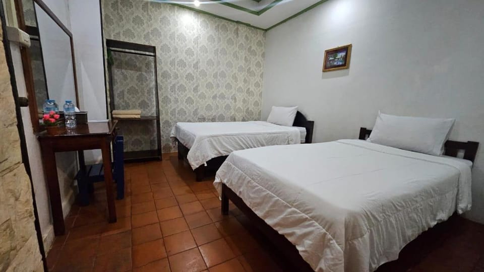 Lonely Guesthouse Bed and Breakfast in Luang Prabang