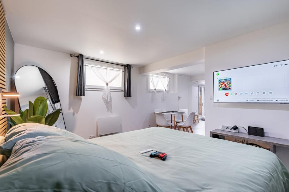 Photo of the whole room