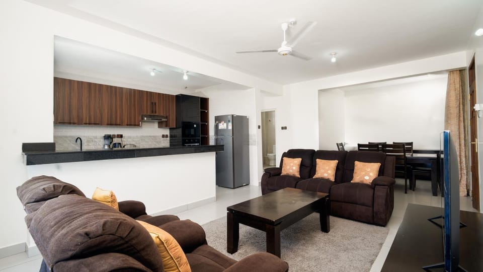 Communal lounge/ TV room, Coffee/tea facilities, Kitchen or kitchenette, Living room, Seating area, Dining area, minibar, oven