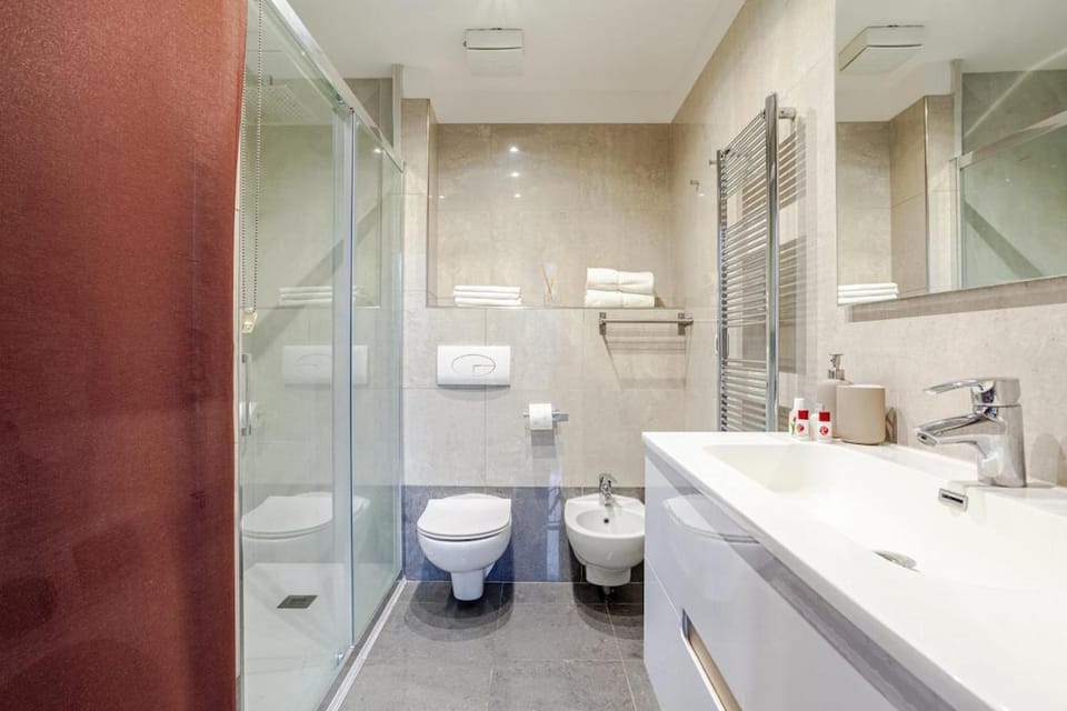 Navigli-Centro Apt con WIFI e AC a 800 mt da M2 Apartment in Milan